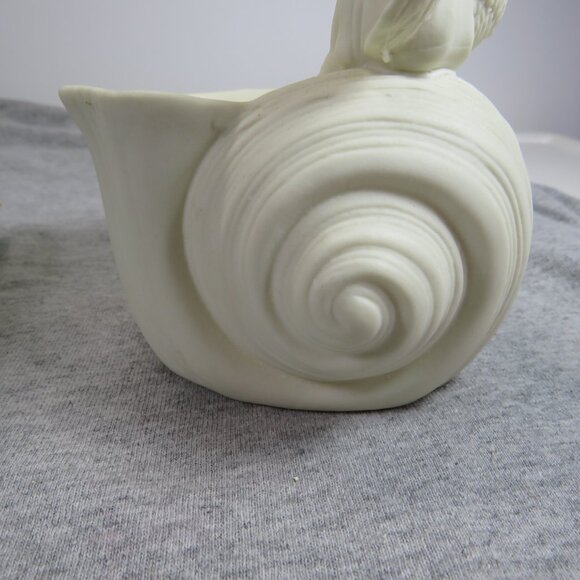 Ceramic Angel sitting on Sea Shell and metallic vase filler Lt. Blue 1lb 11oz - Picture 10 of 15